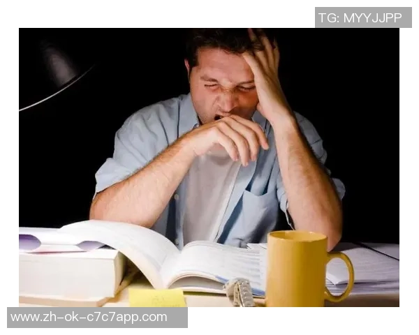 雄性足球袜的选择与搭配技巧助你提升场上表现与时尚感